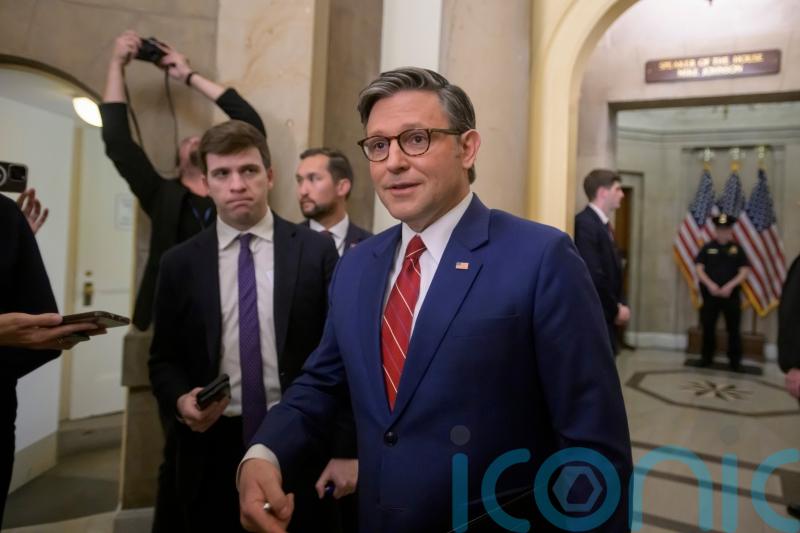 US House of Representatives passes bill to end government shutdown