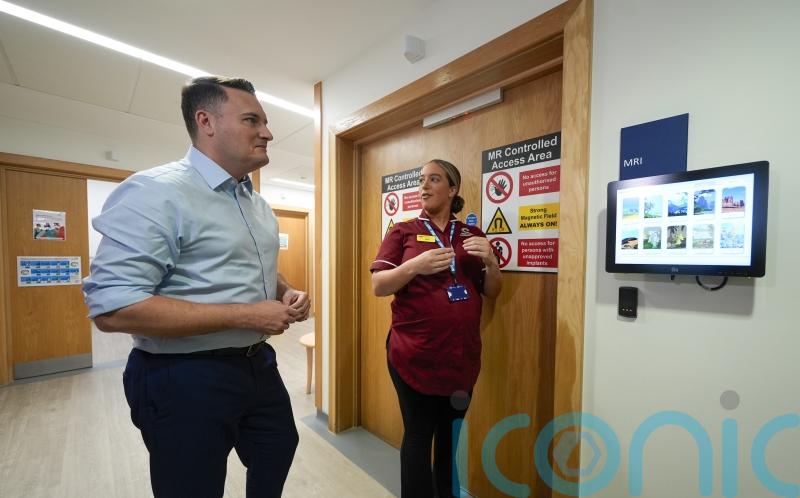 NHS waiting list falls as Streeting says health service ‘on road to recovery’