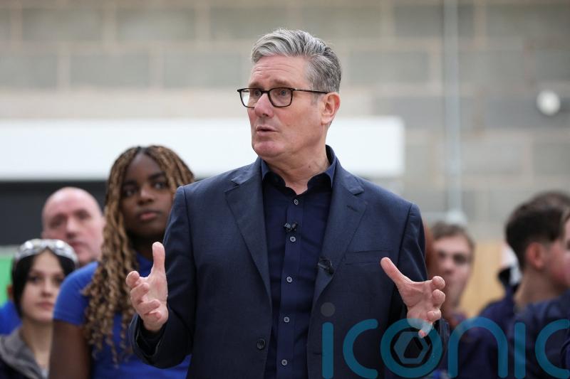 Starmer backs chief of staff after assurances briefing did not come from No 10