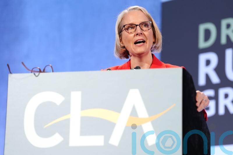 Rural communities feel forgotten about, minister told