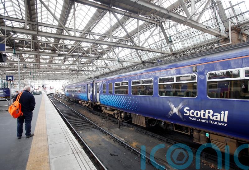 Train services back to normal after damaged wires repaired at Glasgow Central