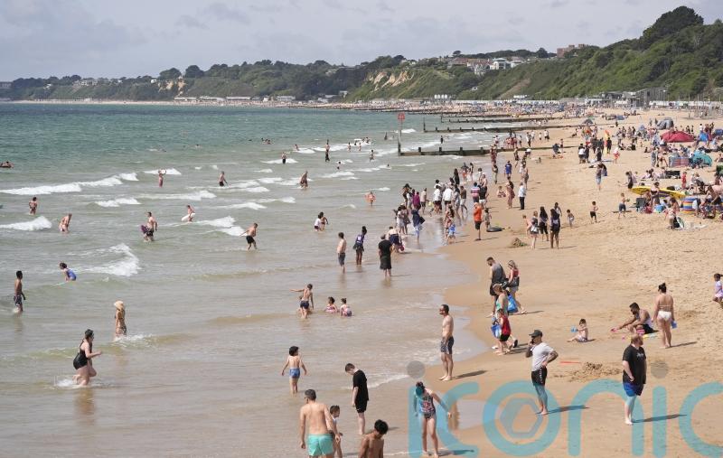 Swimming sites see slight water quality improvement but dozens fail on pollution