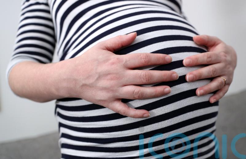 Over a quarter of mothers giving birth aged 35 or older, figures show