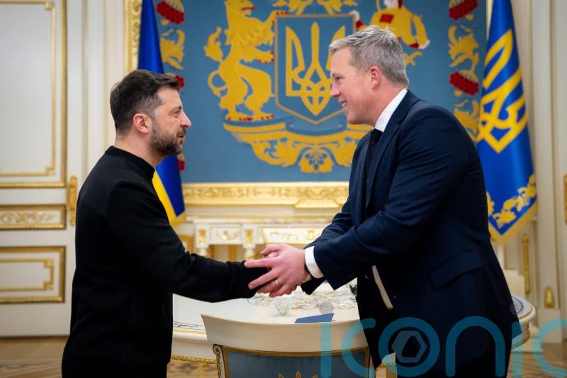 US push for Ukraine peace deal gains momentum as attacks on Kyiv kill seven