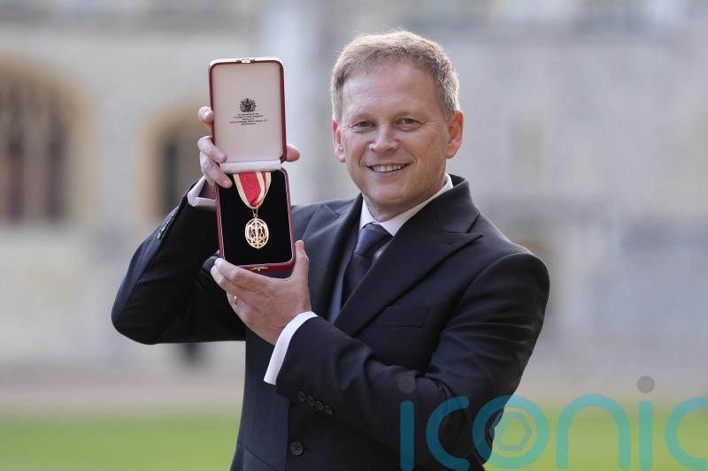 Sir Grant Shapps criticises ‘catastrophic’ budget after receiving knighthood