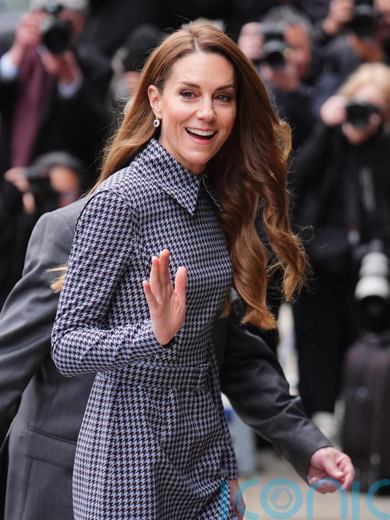 Kate arrives at Anna Freud charity as project to boost health visitors launched