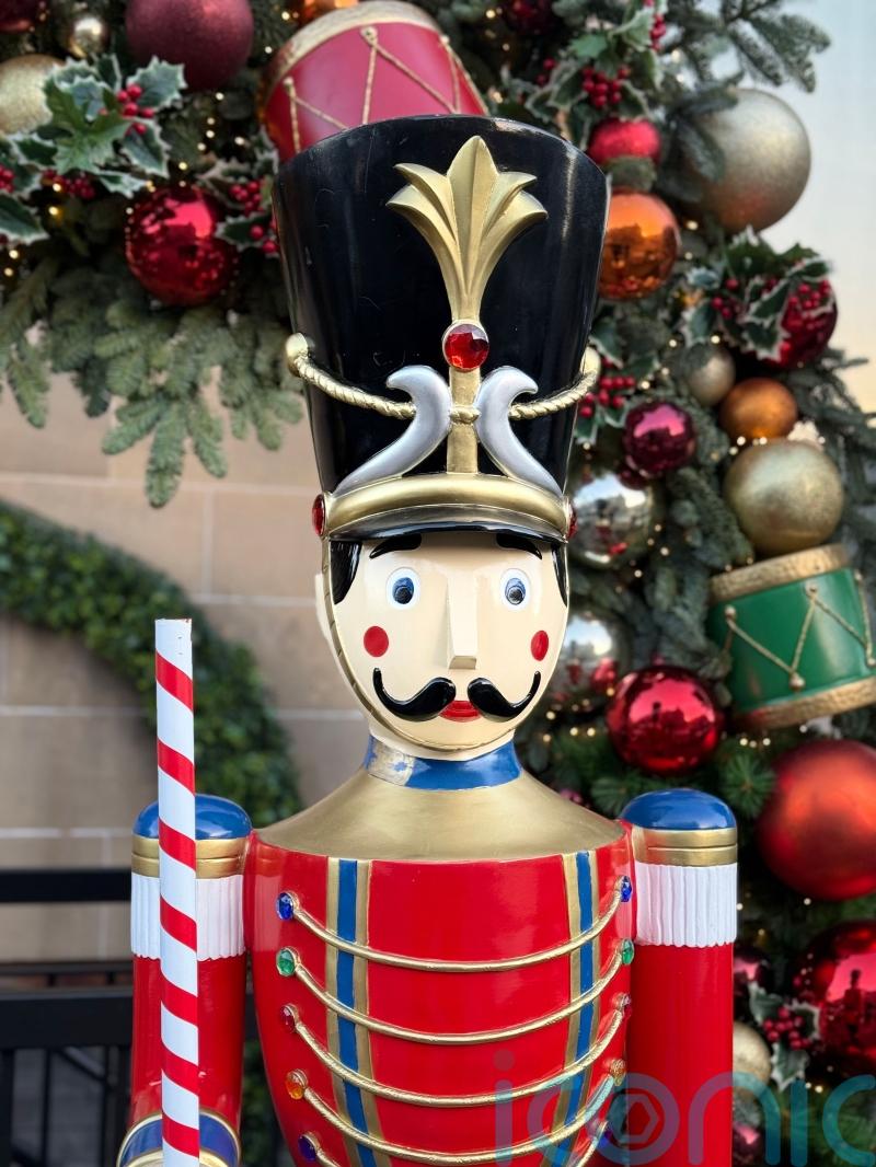 No sign of 8ft nutcracker stolen outside bar by thief caught on camera