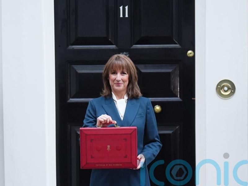 Watchdog urged to investigate pre-Budget briefing over deficit claims