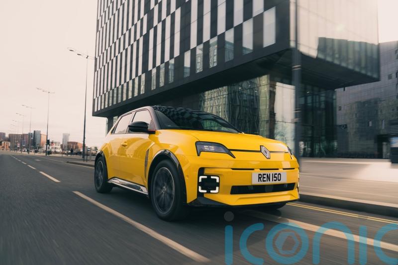 Renault 5, R4 and Alpine A290 receive government’s full £3,750 Electric Car Grant