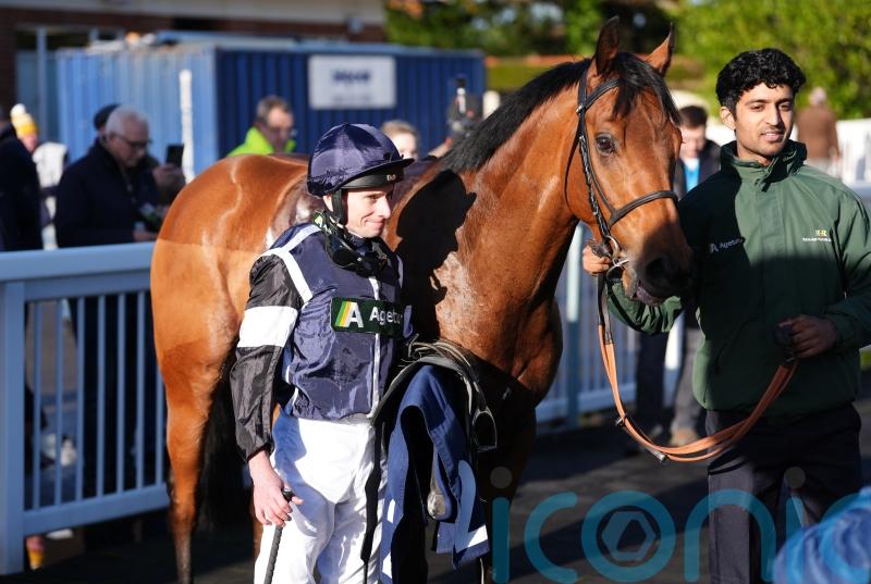 Moore back among the winners on riding return