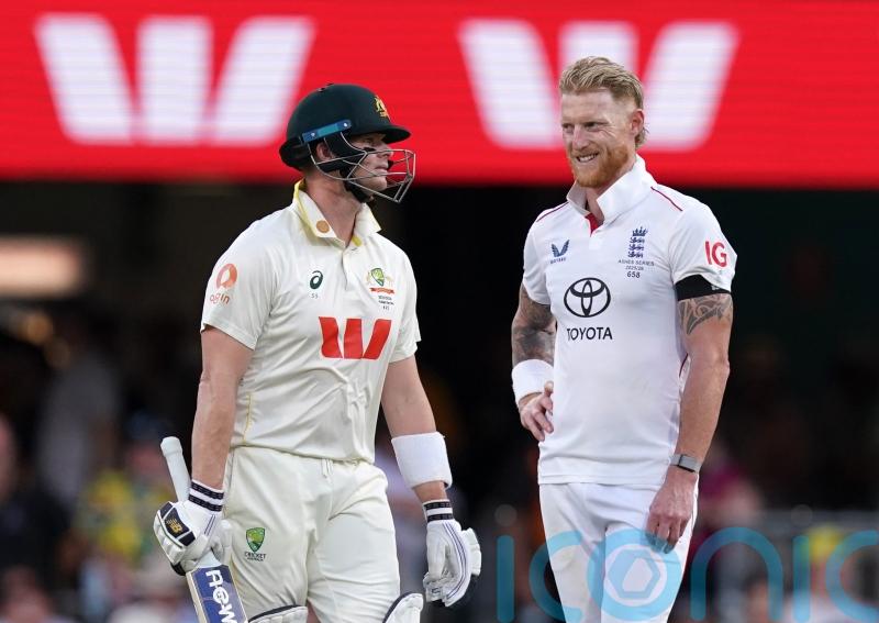 England fighting to keep Australia in check as bowlers toil