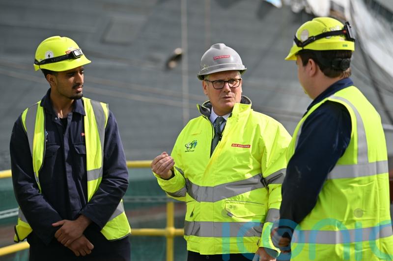 Ministers promise 50,000 new apprenticeships in bid to tackle youth unemployment