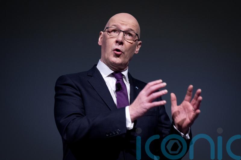 Independence could lower Scots’ energy bills by a third,  Swinney tells voters