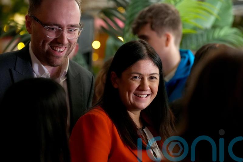 UK will ‘keep close eye’ on Australia’s under-16s social media ban – Lisa Nandy