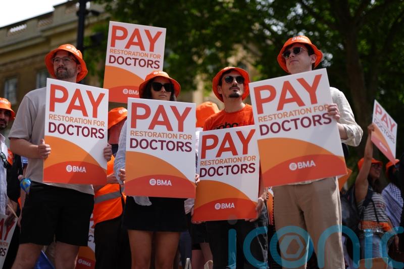 Doctors’ strike over Christmas a different degree of risk, says Wes Streeting