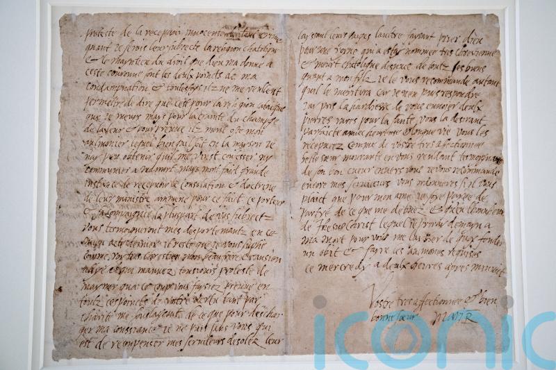 Mary Queen of Scots’ last letter to go on show for first time in nearly a decade