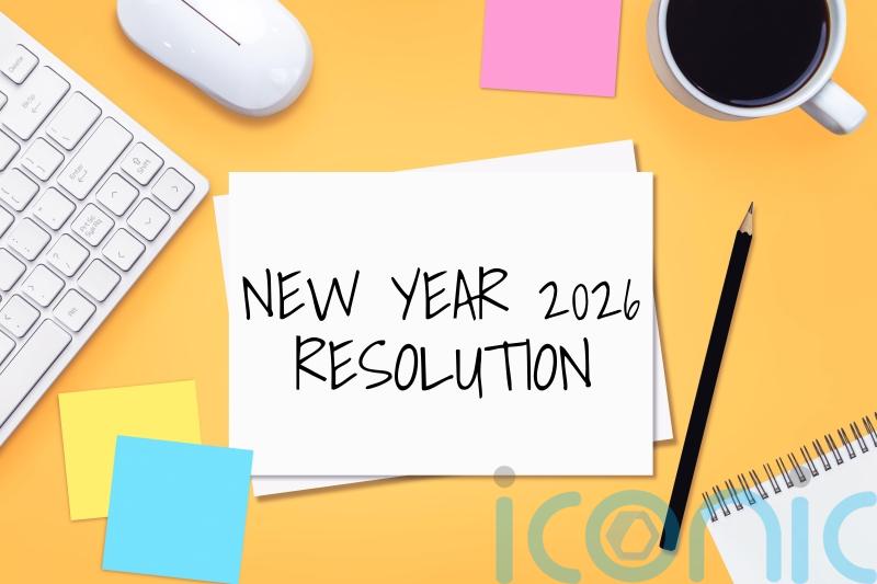 11 New Year’s resolutions family experts want parents to make