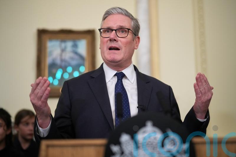 Starmer vows to tackle &lsquo;poison&rsquo; of antisemitism in UK