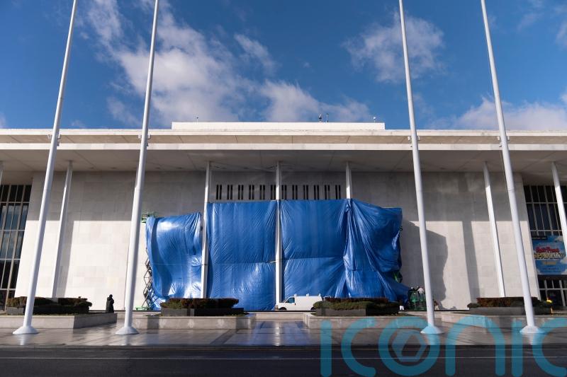 The Kennedy Centre starts work to add Trump&rsquo;s name onto the building