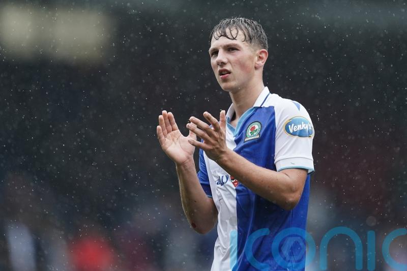 Harry Leonard&rsquo;s late goal earns Peterborough the points at Port Vale