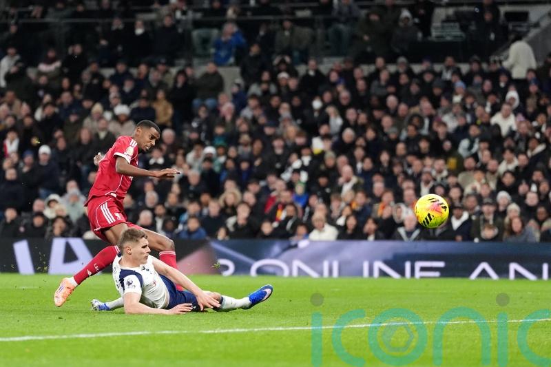 Arne Slot unable to elaborate on fitness of striker Alexander Isak