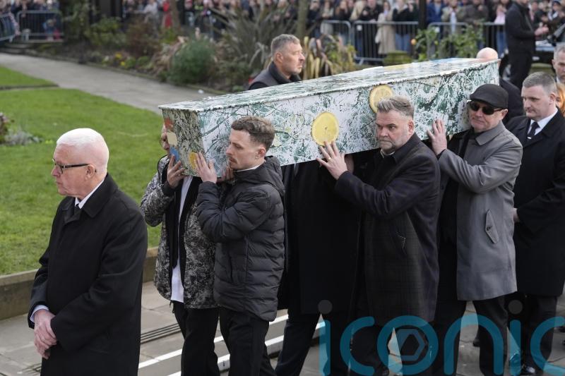 Stars and hundreds of fans gather for Stone Roses bassist Mani&rsquo;s funeral