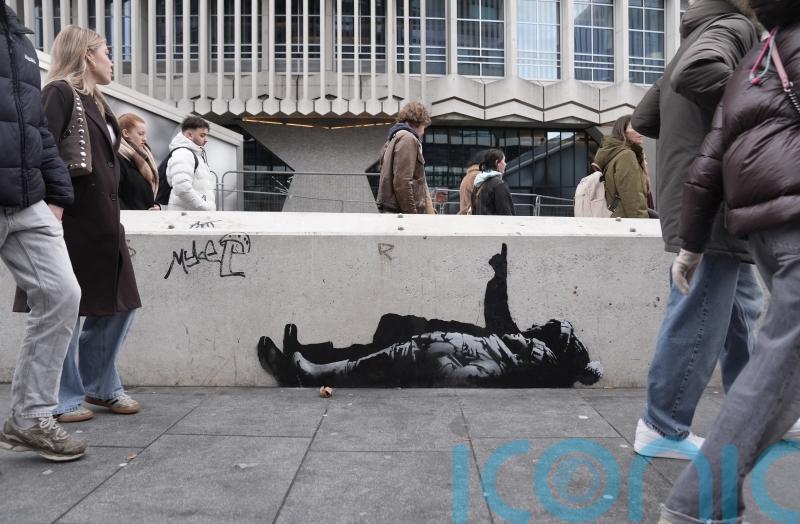 Artwork thought to be by Banksy appears at foot of London skyscraper