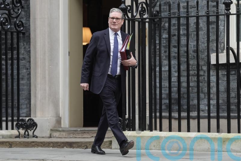 No 10 denies dodging scrutiny after axing afternoon press briefings