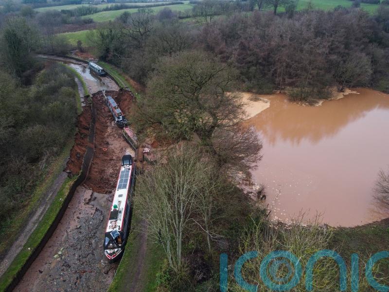 Stretch of canal dammed off after &lsquo;sinkhole&rsquo; leaves 10 needing rescue