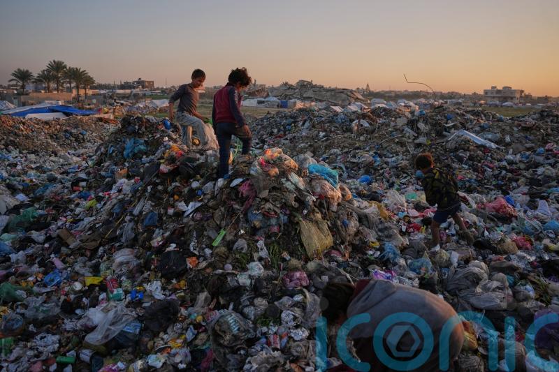 Israel accuses Hamas of ceasefire violation as blast in Gaza wounds soldier