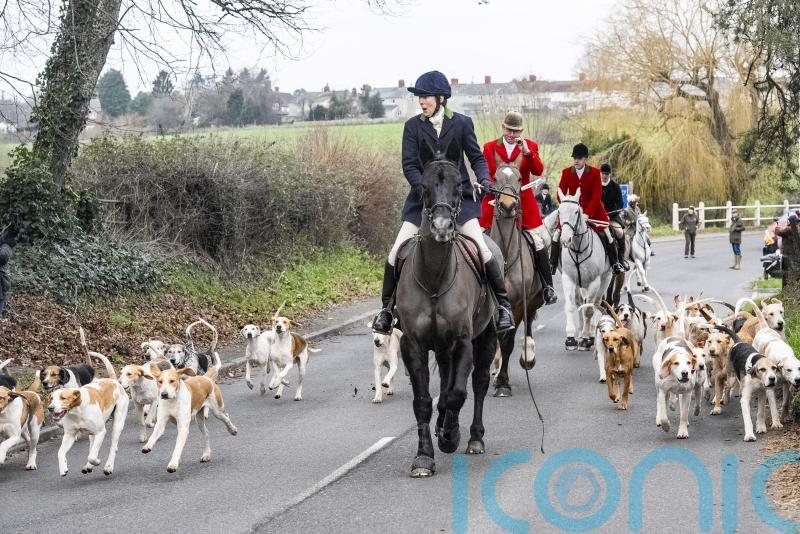 Boxing Day hunts vow to &lsquo;fight&rsquo; trail ban as Starmer warned over rural backlash