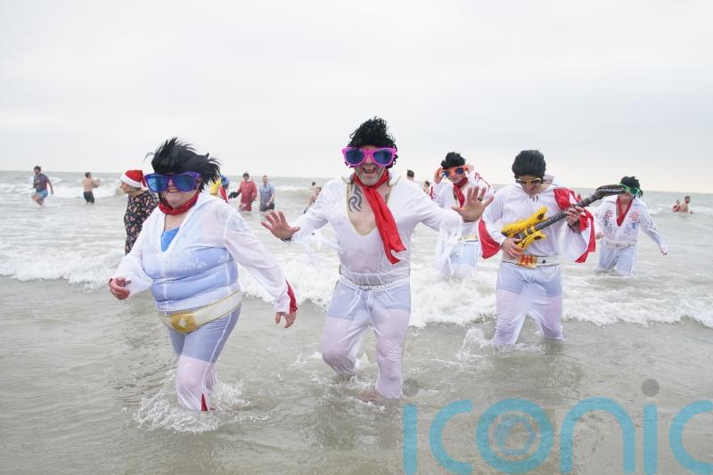 In Pictures: It&rsquo;s now or never for Boxing Day dip enthusiasts
