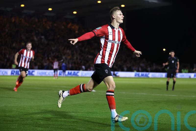 Rob Street on the spot as Lincoln snatch dramatic win at Stockport