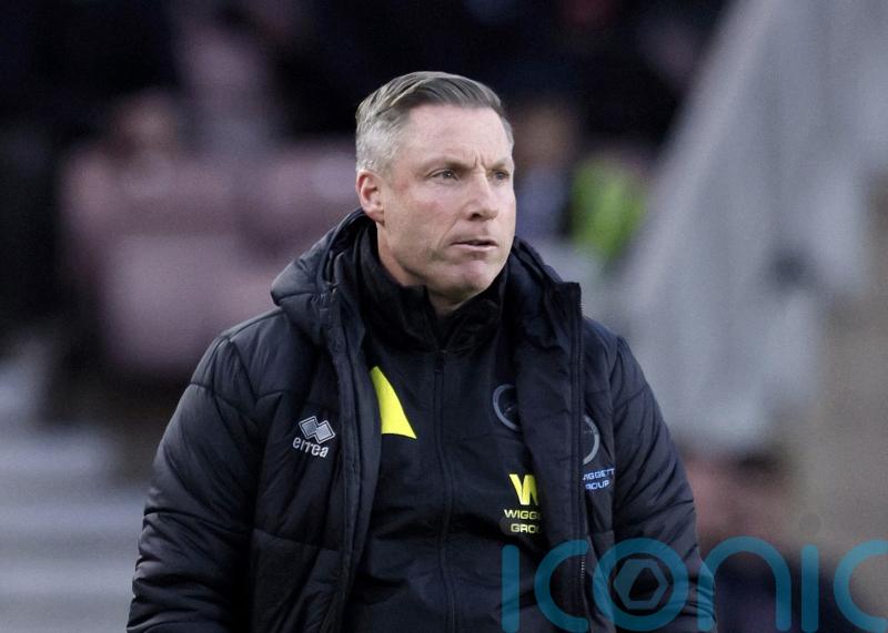 Neil Harris unhappy with &lsquo;naive&rsquo; Cambridge after draw at Gillingham