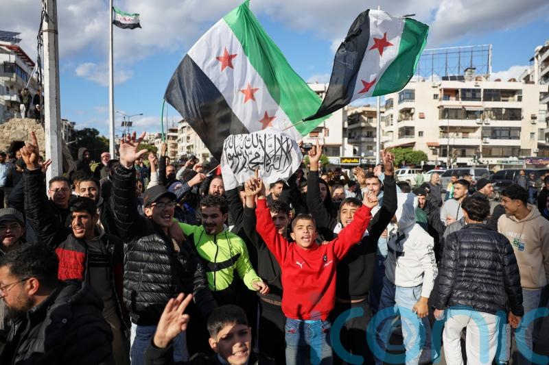 Protesters clash in Syria after deadly Alawite mosque bombing