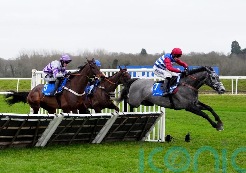 No Drama for Nicholls hotpot in Challow Hurdle