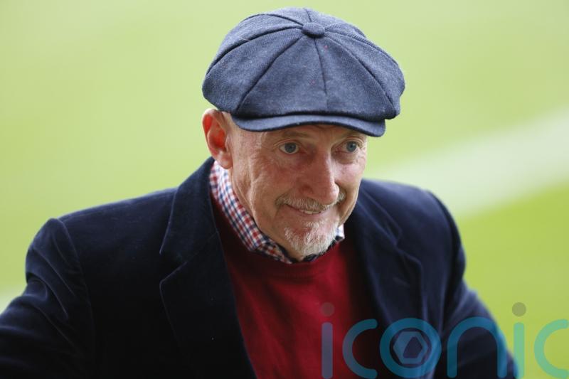 Ian Holloway proud of Swindon&rsquo;s fight after gaining derby revenge on Cheltenham