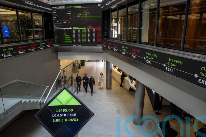 FTSE 100 scores best year since 2009 and outperforms Wall Street