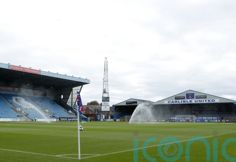 Carlisle see off Wealdstone to take top spot in National League