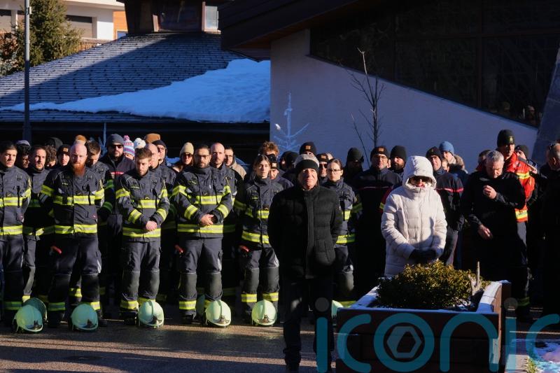 Swiss community joins Mass to mourn victims of bar fire