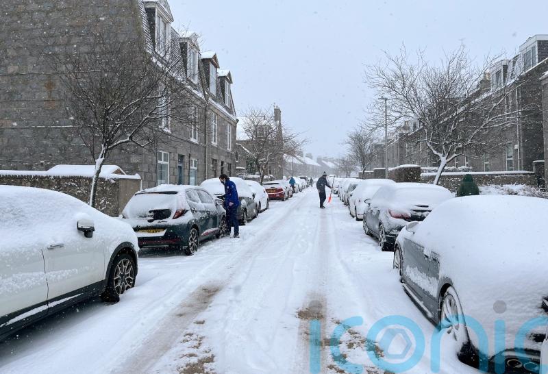 Amber warning for snow issued as wintry weather continues