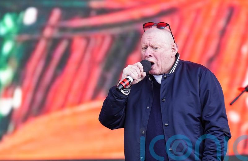 Shaun Ryder says he missed funeral of Stone Roses&rsquo; Mani due to bout of pneumonia