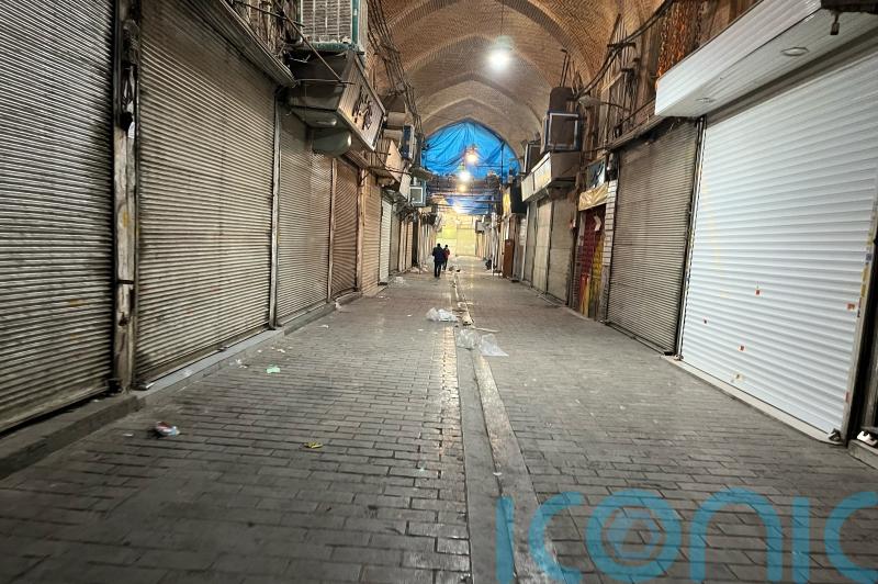 Security forces clash with protesters in Iran&rsquo;s main market