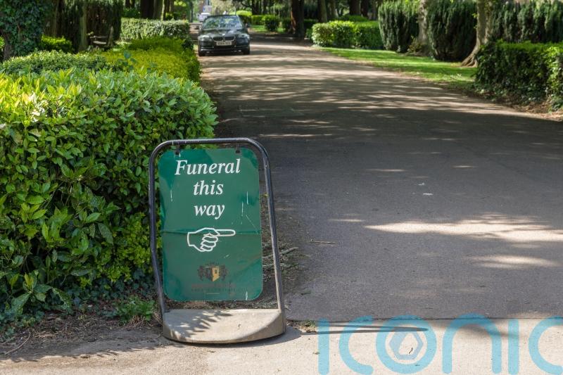 Families turning to crowdfunding and loan sharks to pay for funerals &ndash; report
