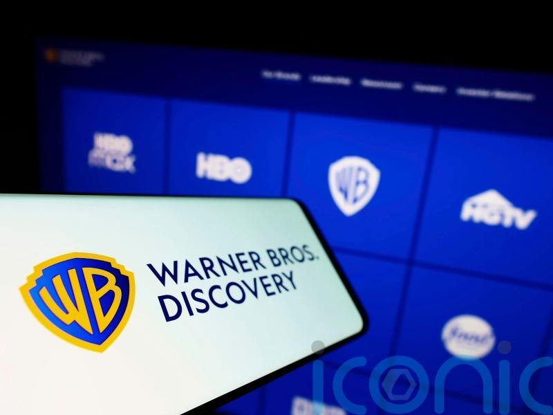 Warner Bros tells investors to reject sweetened &pound;80bn Paramount bid