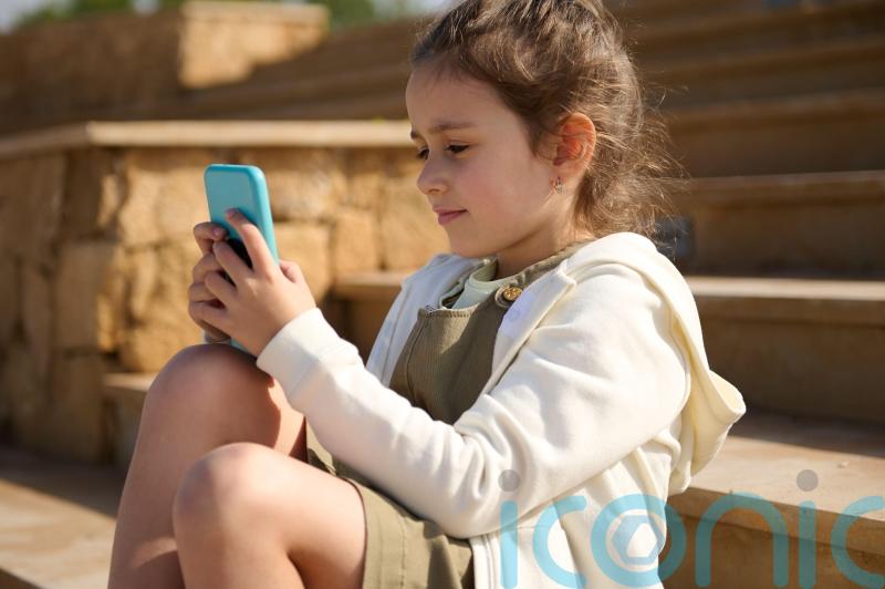 5 things too much screen time is doing to your child&rsquo;s brain