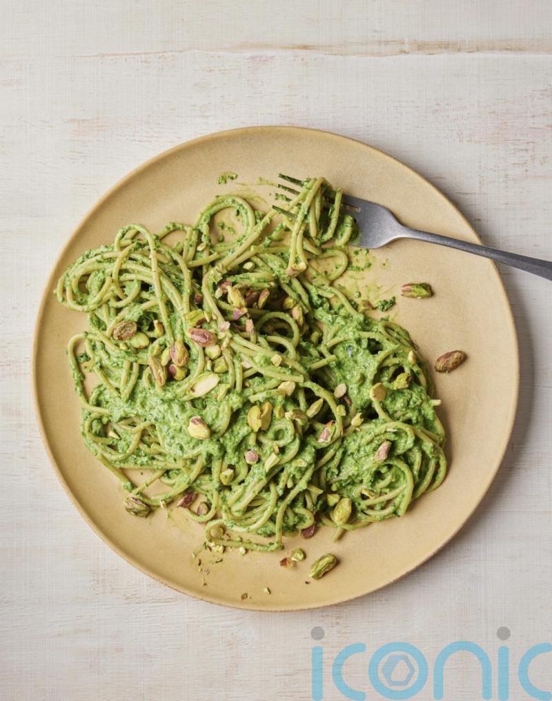 How to make Jeffrey Boadi&rsquo;s spinach and pistachio spaghetti