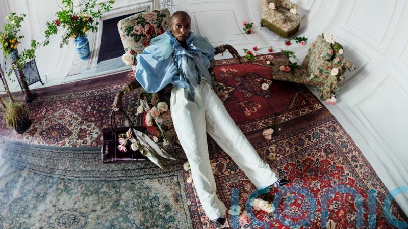 Mulberry bounces back with festive trading boost