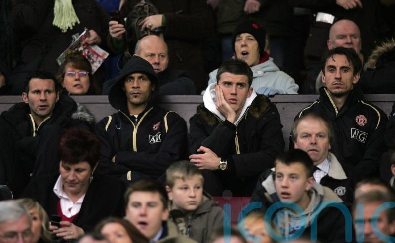 Gary Neville: Man Utd can&rsquo;t consider keeping Michael Carrick at helm post season