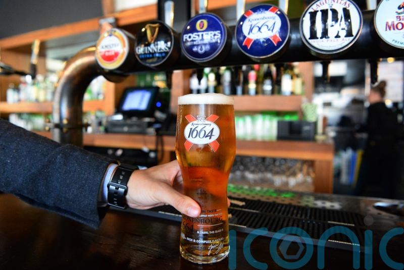 Fact check: Number of pubs fell by 6,800 under Conservative governments